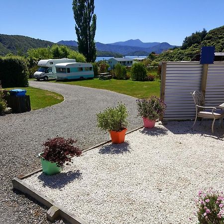 Picton'S Waikawa Bay Holiday Park Экстерьер фото