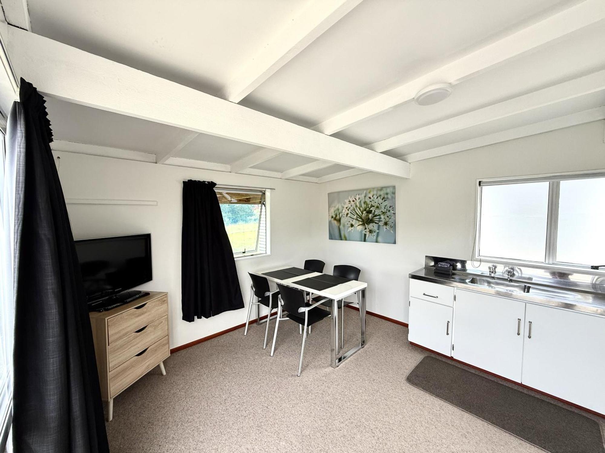 Picton'S Waikawa Bay Holiday Park Экстерьер фото