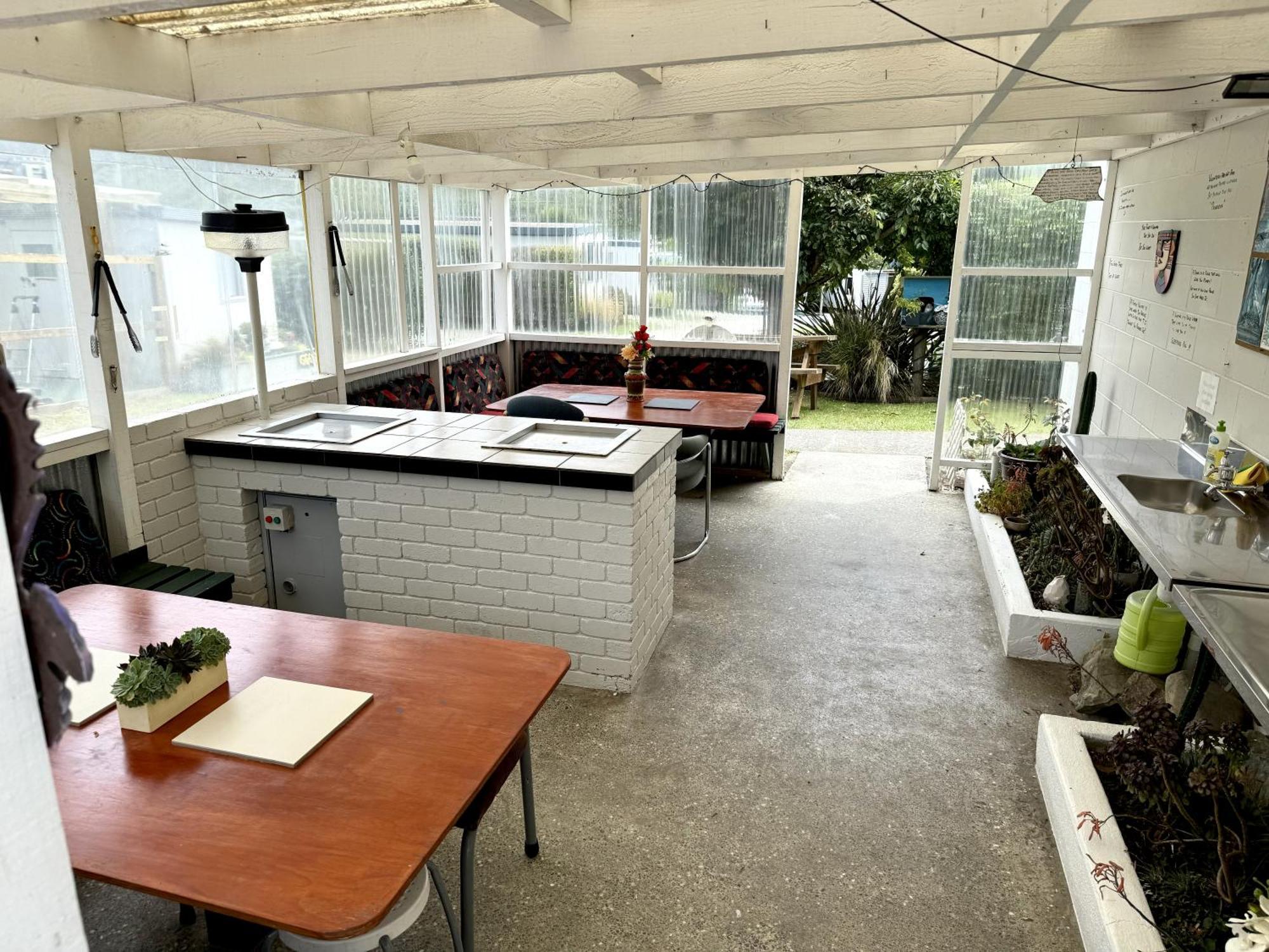 Picton'S Waikawa Bay Holiday Park Экстерьер фото